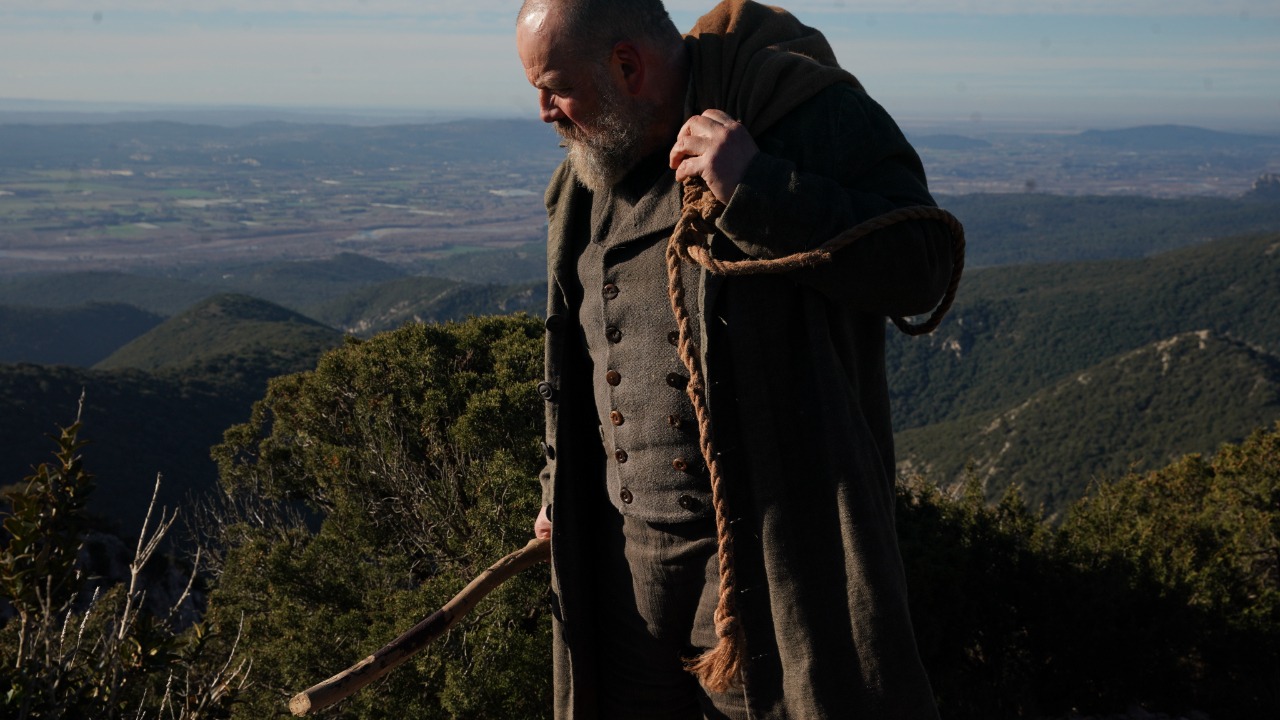 Jean Valjean : la rédemption en scène, hommage vibrant à Victor Hugo Jean Valjean : la rédemption en scène, hommage vibrant à Victor Hugo