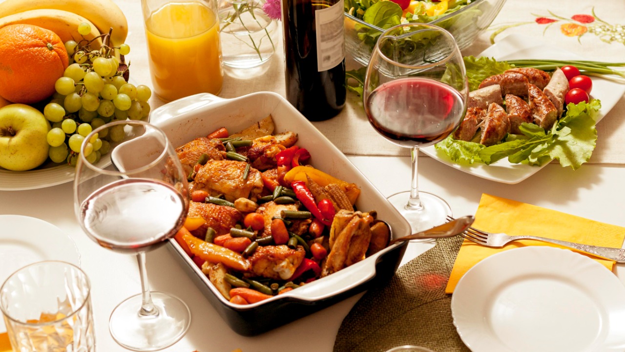 Un repas dansant animé par le duo musette « Les Amis de Sebs »