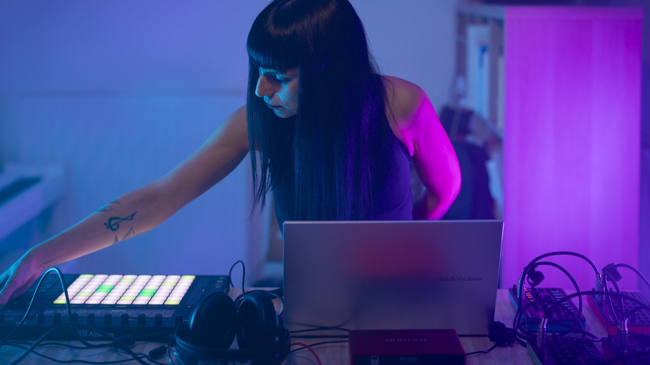 Annecy. Une soir&eacute;e &eacute;lectro, house, techno au Brise Glace