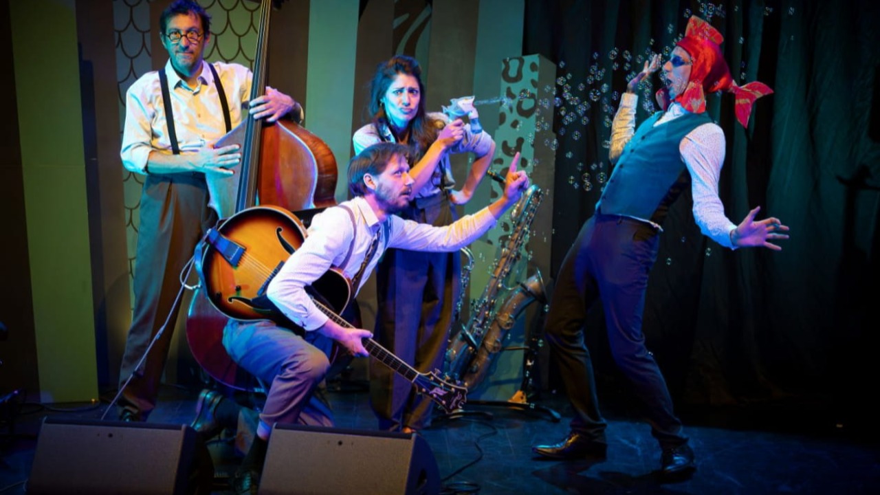 Moûtiers. Découvrez le spectacle "Bestioles Blues Bazar". Moûtiers. Découvrez le spectacle "Bestioles Blues Bazar".