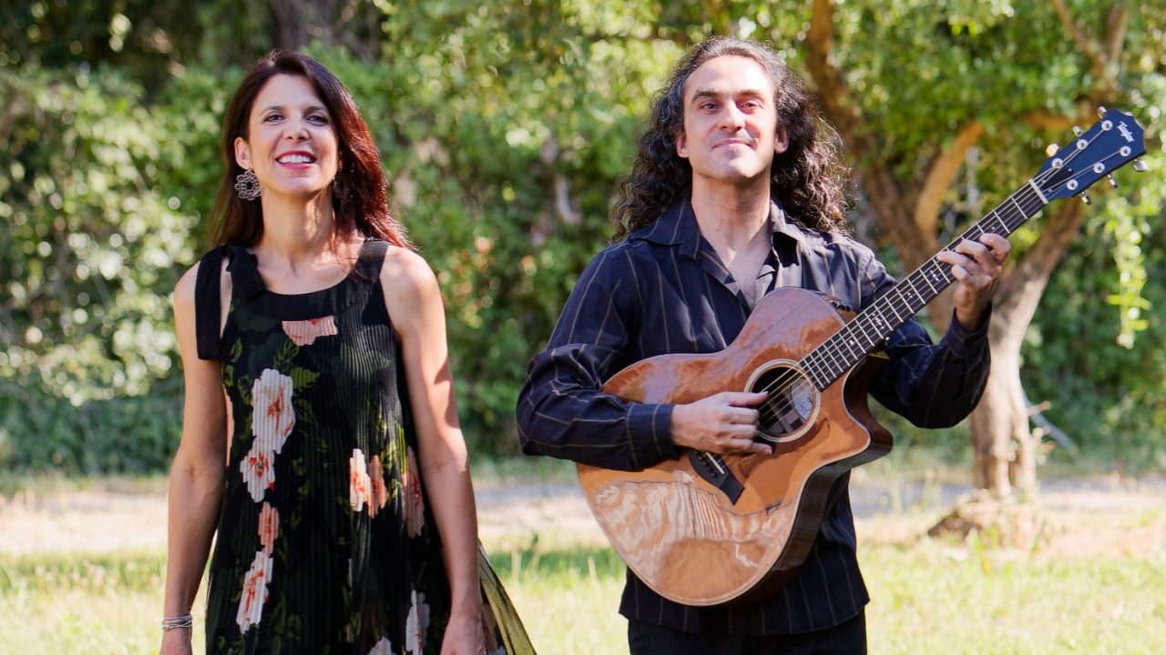 Julia & Julien &ndash; &Eacute;l&eacute;gance jazzy et &eacute;clats pop