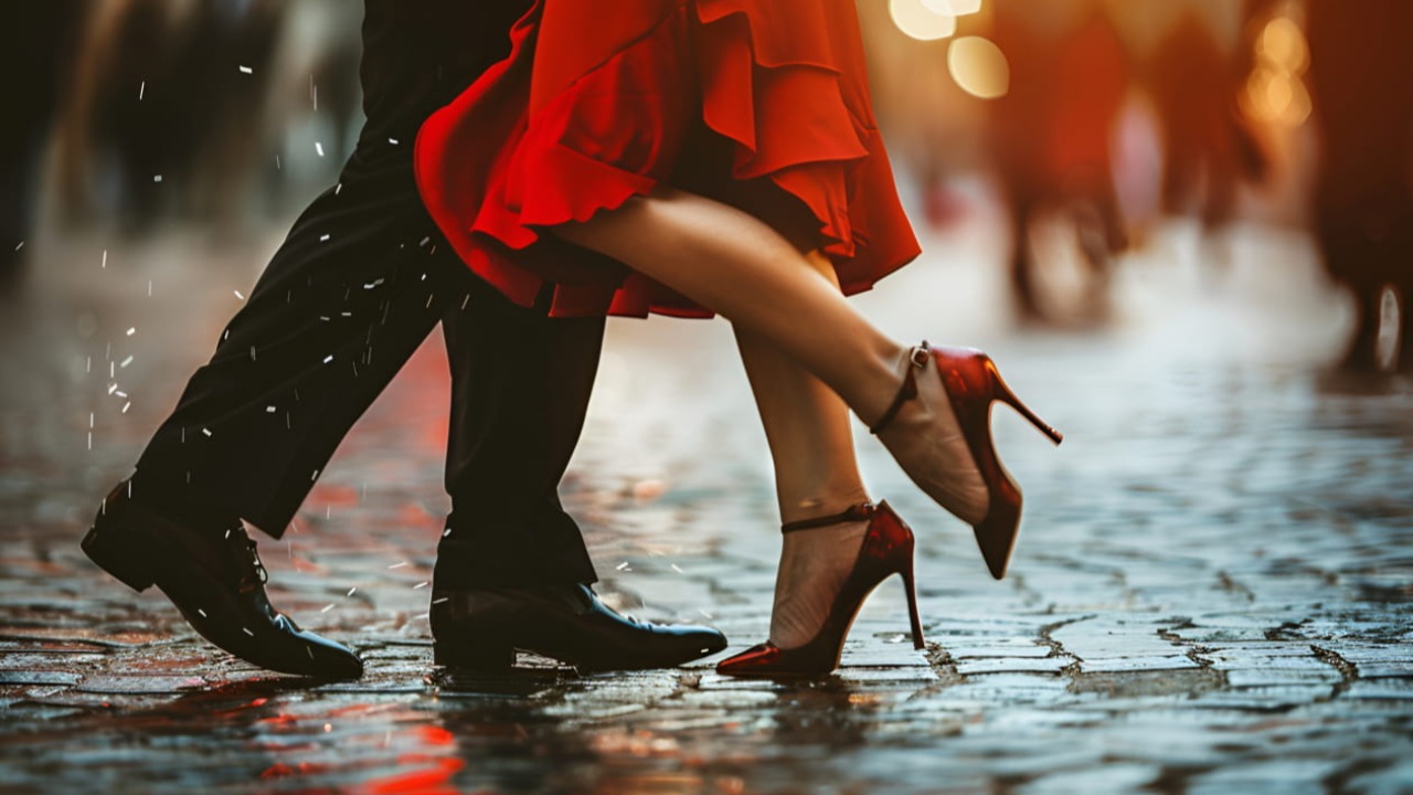 Mo&ucirc;tiers. Participez &agrave; un cours de danse latino