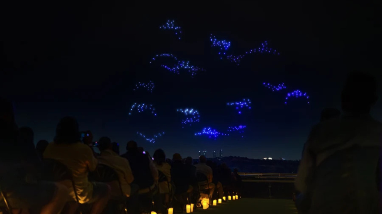 DroneArt Show : un concert sous les &eacute;toiles avec des centaines de drones