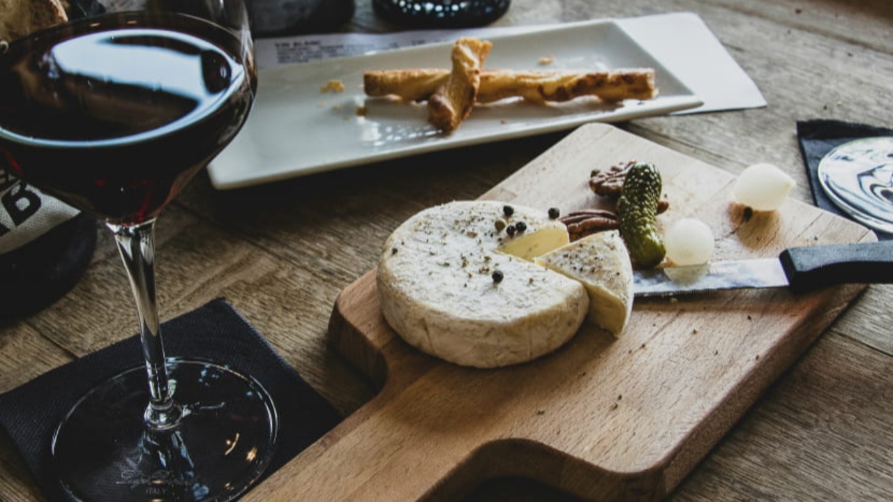 Domaine de Méjane. Des Accords fromages et vins Domaine de Méjane. Des Accords fromages et vins