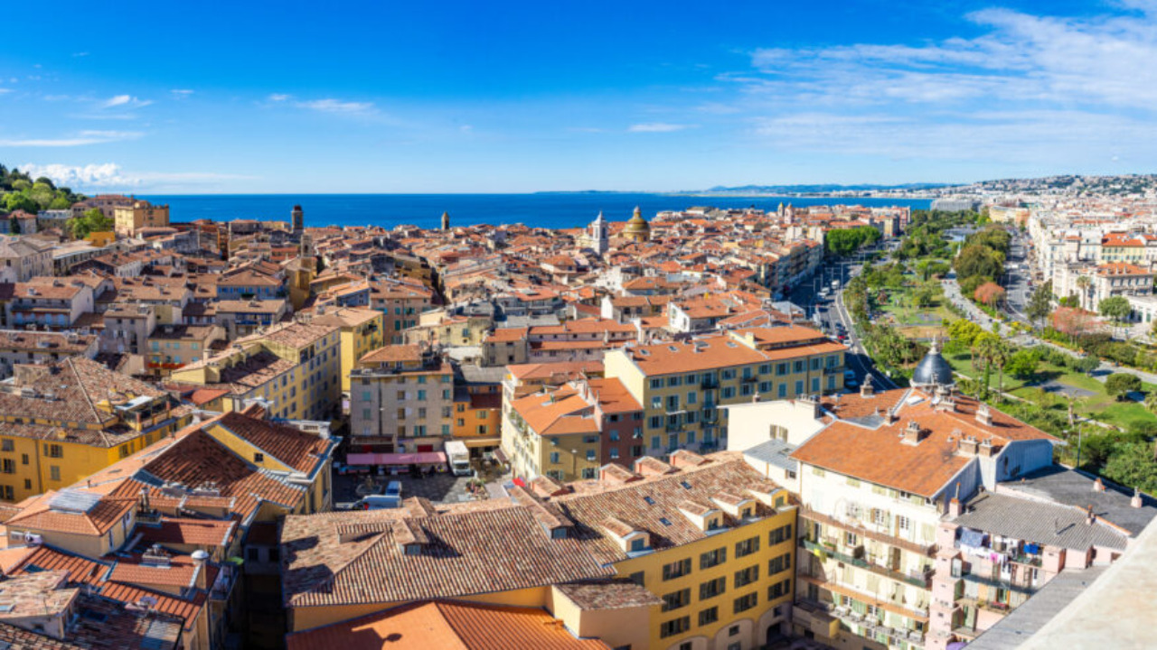 261 marches pour une vue spectaculaire sur Nice depuis la Tour Saint-Fran&ccedil;ois