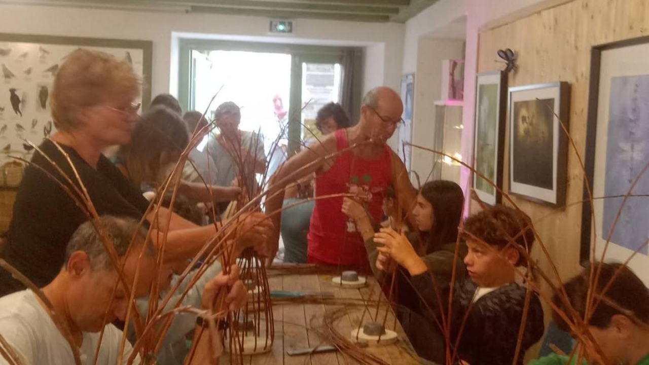 Lavoute-Chilhac. Des ateliers nature et une exposition photo pour les vacances de la Toussaint Lavoute-Chilhac. Des ateliers nature et une exposition photo pour les vacances de la Toussaint